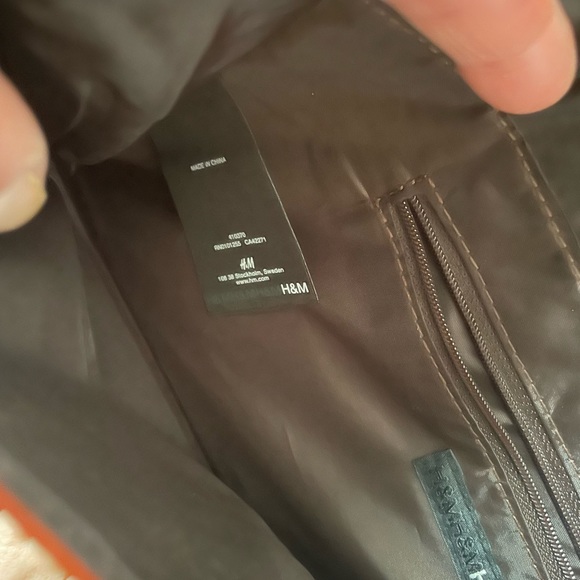 H&M Clutch - Picture 5 of 6